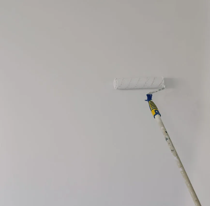 Белая стенка